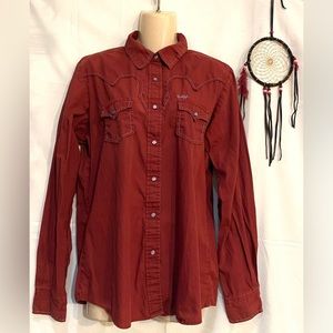 Cruel Girl women’s maroon button down with pearl snaps. Size XL